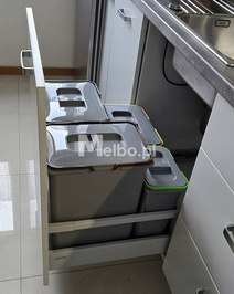 Zestaw koszy na śmieci 62L do szuflady szafki 60 Blum 4 pojemniki na odpady